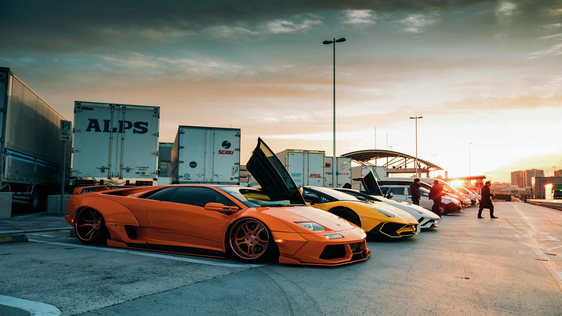 多场比赛精彩瞬间综述,谁的表现最令人震惊?,回顾比赛精彩瞬间