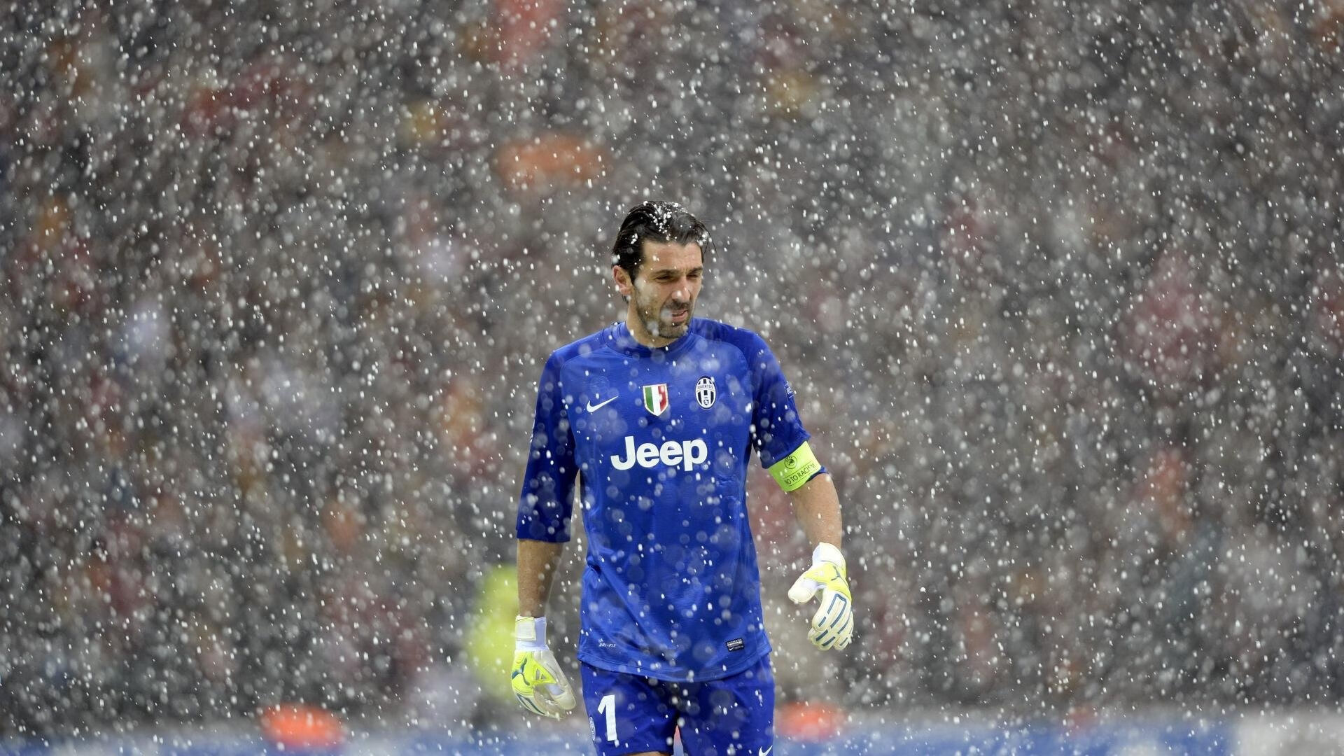 开云体育开云-法甲超级反击：快若闪电的突破瞬间，法甲动作大